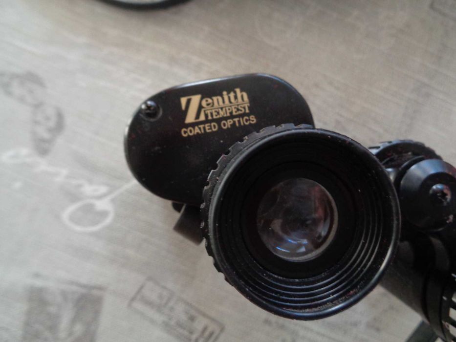 Продавам Японски Бинокъл Zenith Tempest 10x40 Wide Angle (7°)