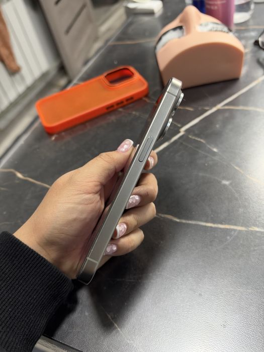 Продам iphone 15 pro