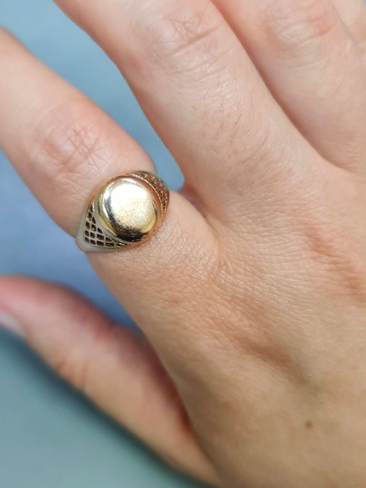 Золотое кольцо 583 пробы. Размер 16,5