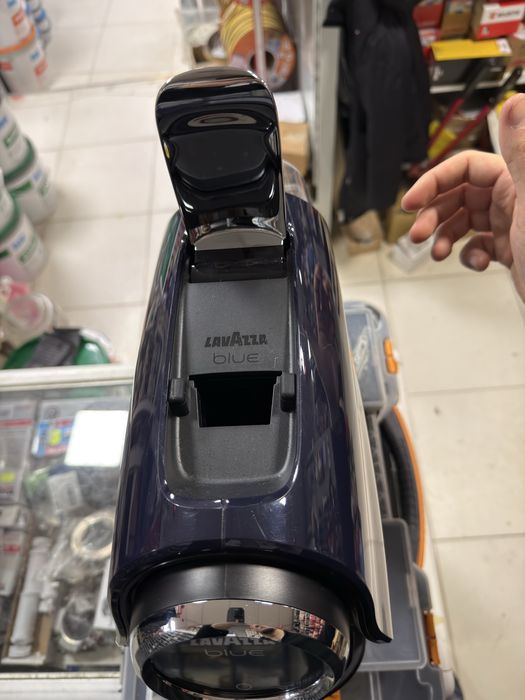 Кафе машина LAVAZZA BLUE LB 900 CLASSY COMPACT +30бр капсули