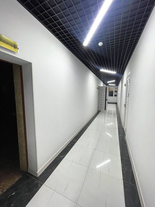 Аренда здания под школу, университет. М. Новза ул. Мукимий, 7500 m2 V1