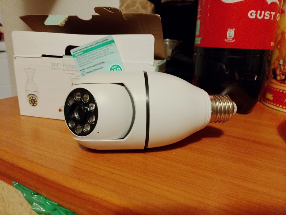 Camera supraveghere copii