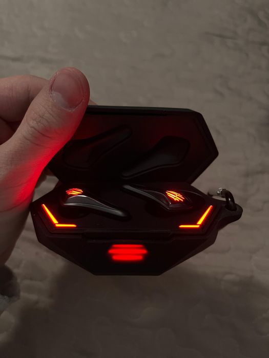 Продаю наушники