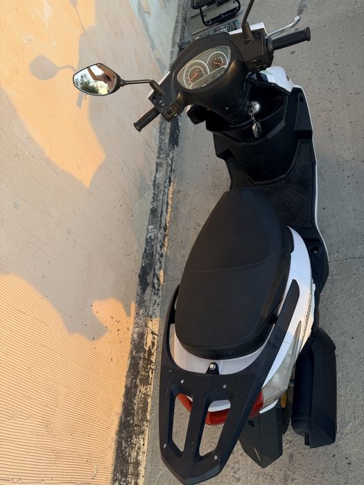 Скутер М8 восемь белый