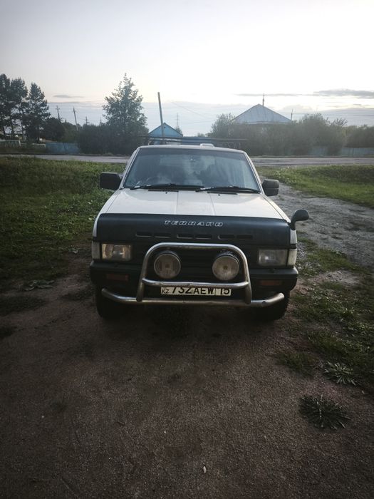 Nissan Terrano, 1995