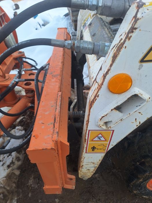 Lama de zăpadă Bobcat