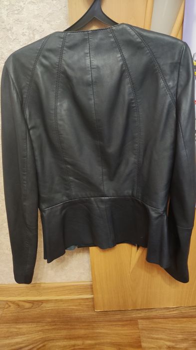 Продам кожаную куртку