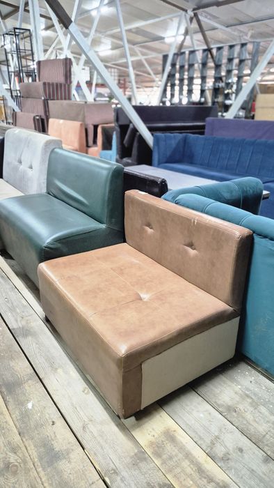 Диваны, столы мебель и оборудование