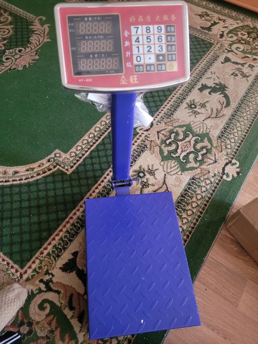 Продам весы Напольные