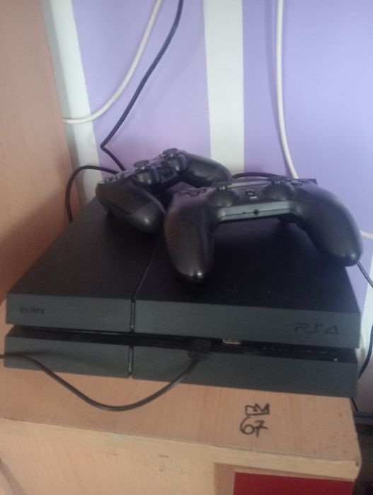 PS4 1tera plus plasma și volan