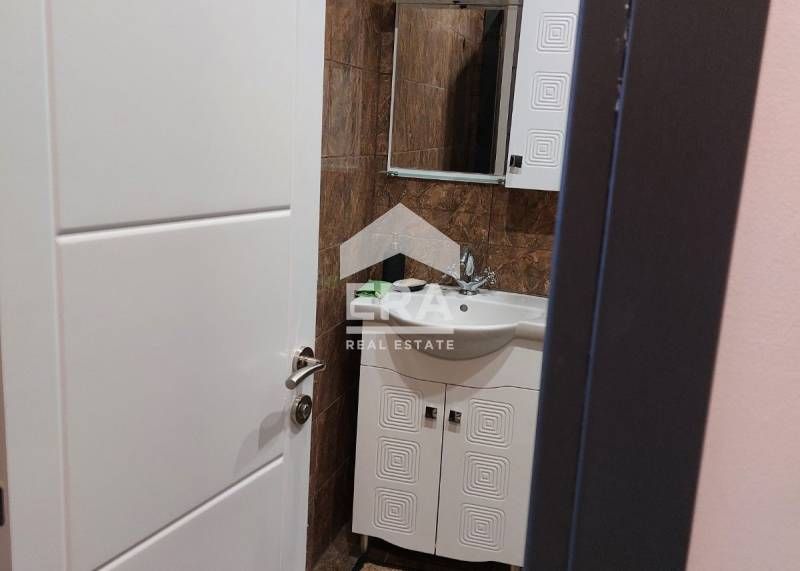 Дава се под наем Едностаен апартамент в к.к. Св.Св. Константин и Елена - 40 кв.м за 360 € - Снимка #7