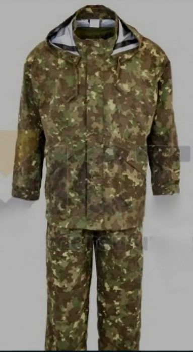 Costum intemperii mărimea 42-III si 46-III