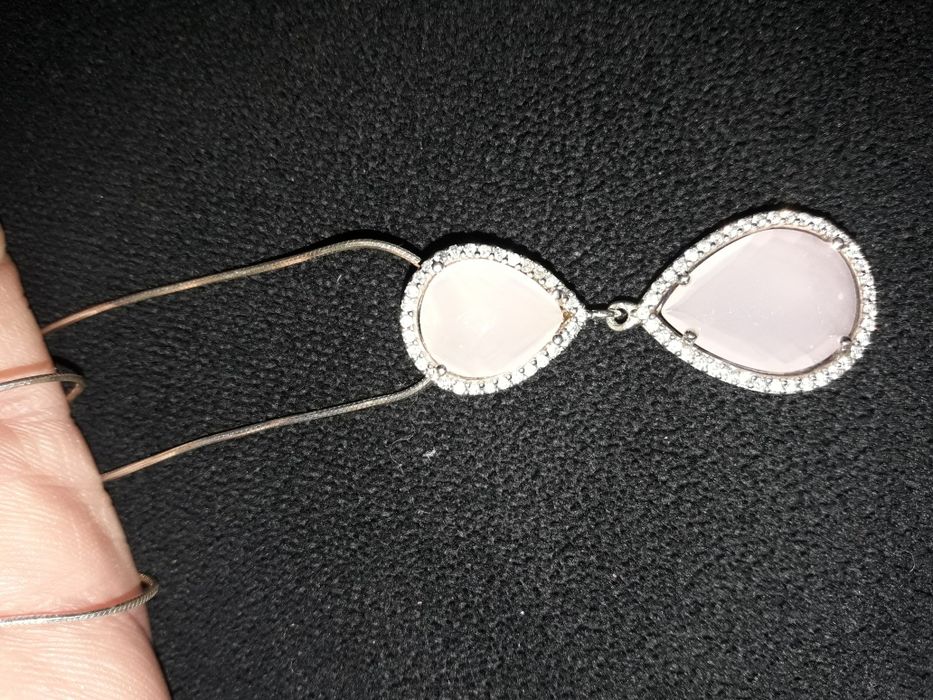 Сребърно колие с камък сваровски