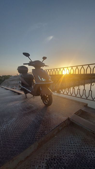 Bonvi skuter sotiladi elektr