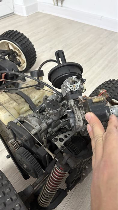 Masina cu Radiocomanda pe Benzina FG Modellesport-70cm-Citeste Anuntul