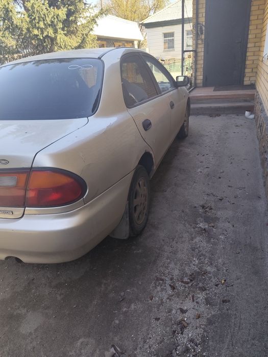 Продам Мазда 323