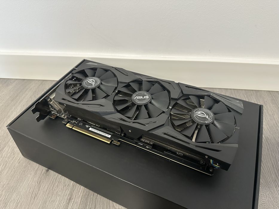 Placa video ASUS GeForce GTX 1080 Ti ROG STRIX 11GB DDR5X 352bit