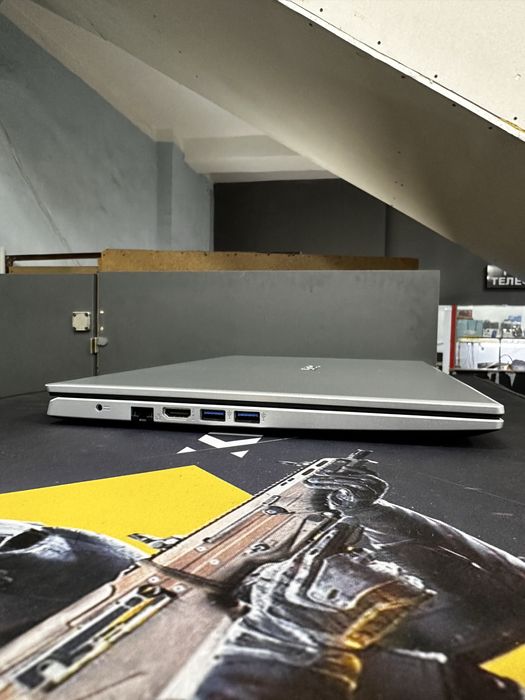 Офисный ноутбук Acer