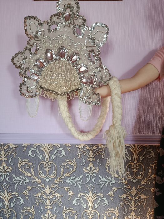 Маскарадные головные уборы/маски