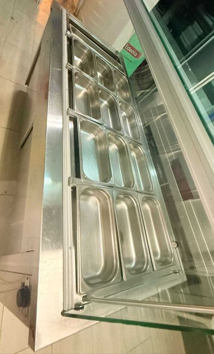 Vitrina caldă bain marie 2 m