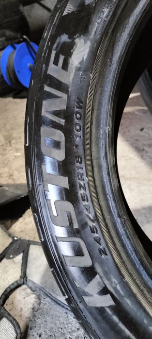 Покрышка 245/45/18