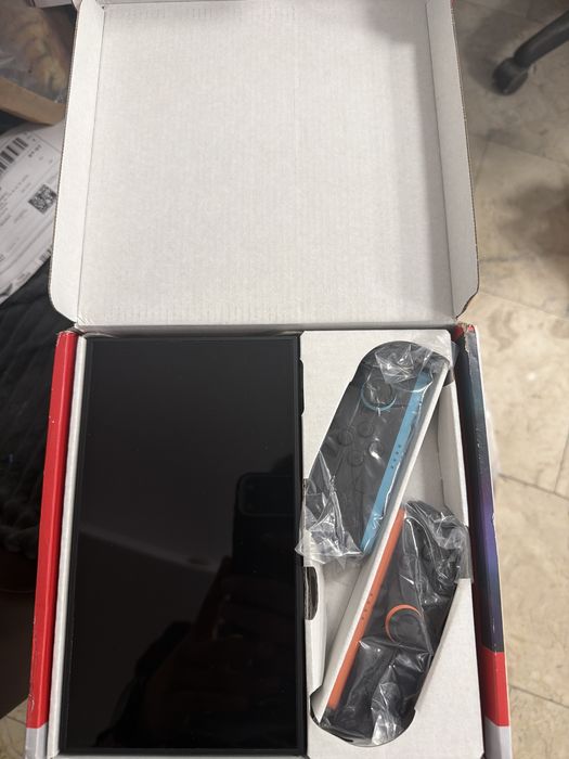 Consola nintendo switch 2 noua doar testata, aspect impecabil