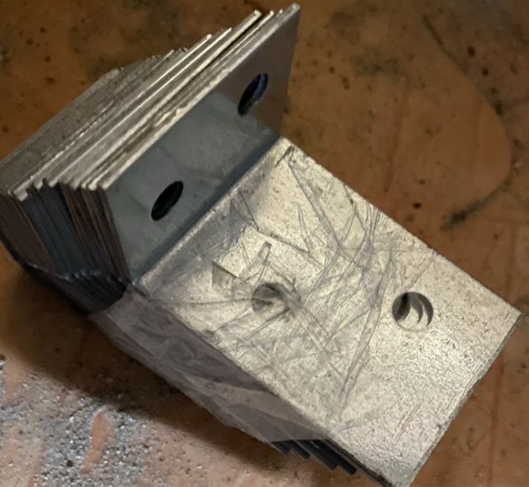 Coltare metal si elemente îmbinare lemn