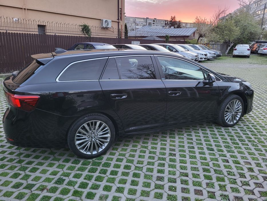 TOYOTA Avensis 2016 — imagine 2