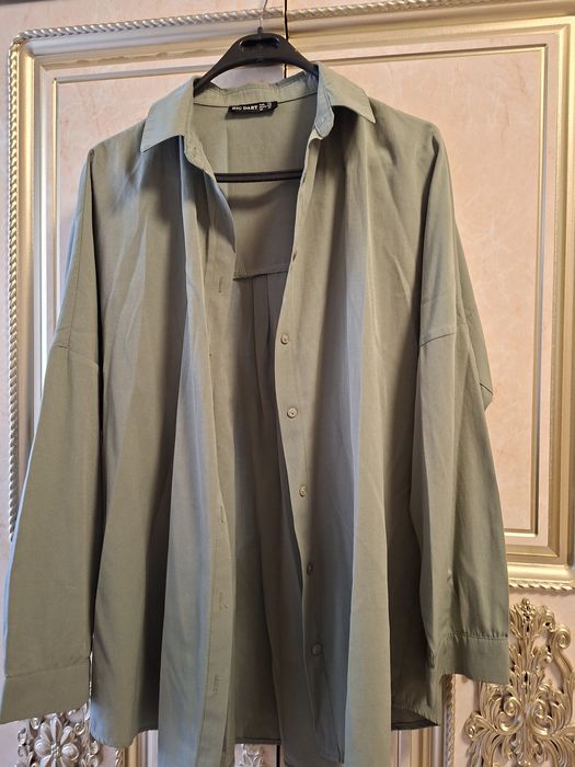 Продам женские  рубашк и  кофту