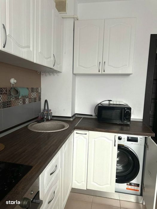 Apartament cu 2 camere, decomandat, Central, 56mp, 145.000 euro