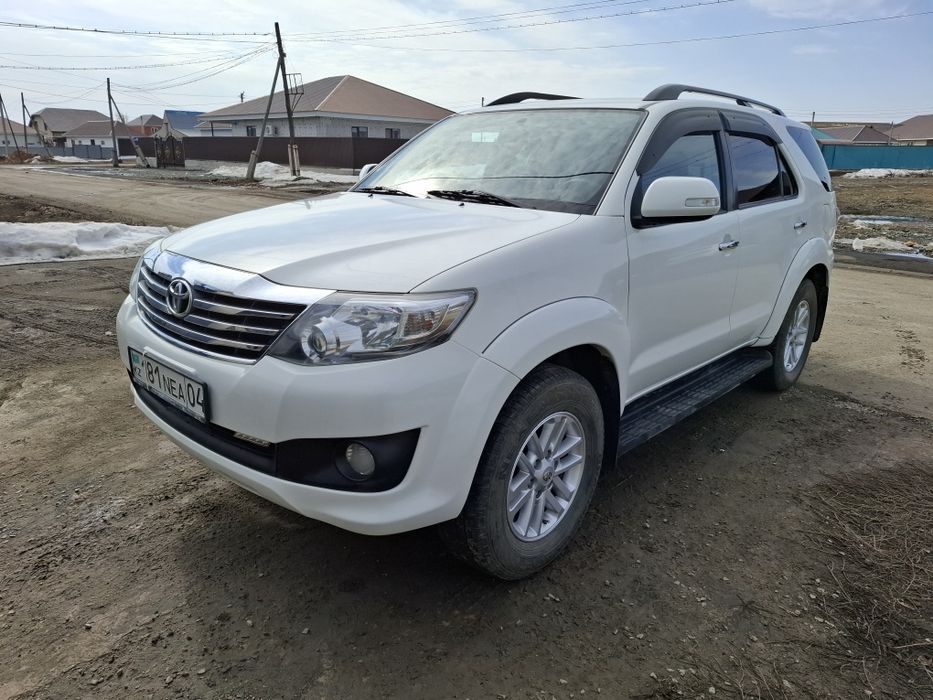 Продам Тойота Фортунер