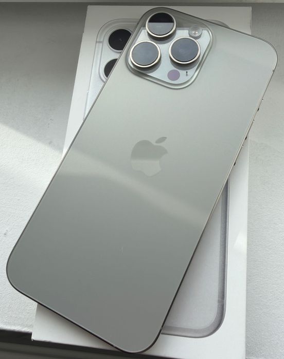 Vand iPhone 1 Pro Max, 256GB + Husa VELANTE Piele Capra