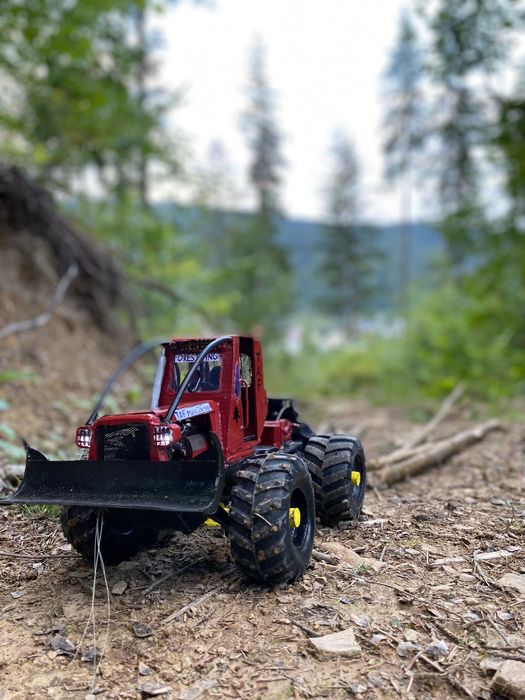 Vând machetă Taf man