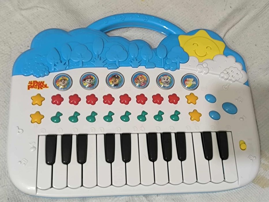 Лот бебешки играчки