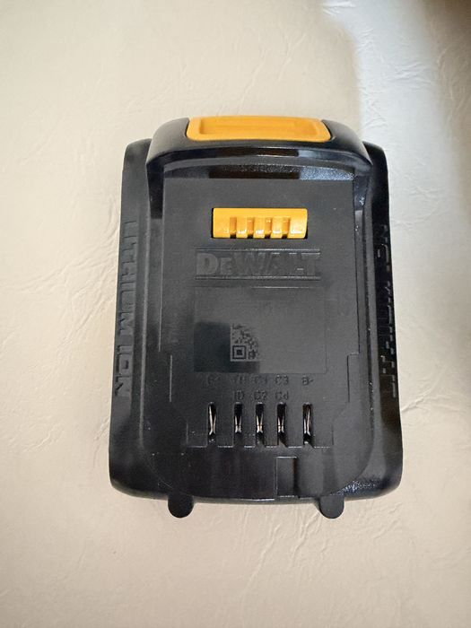 DeWalt DCD800-Noua