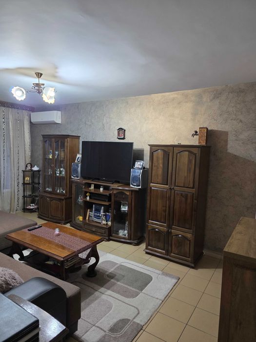 Продава се Двустаен апартамент в Казанлък - 70 кв.м за 729 €/кв.м - Снимка #2