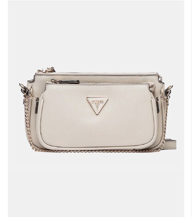 Чанта Guess.