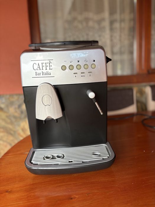 Aparat cafea in stare foarte buna