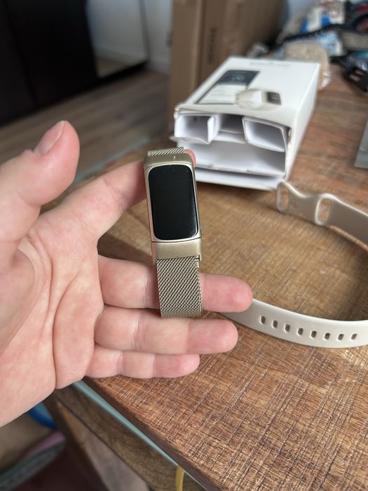 Fitbit charge 5