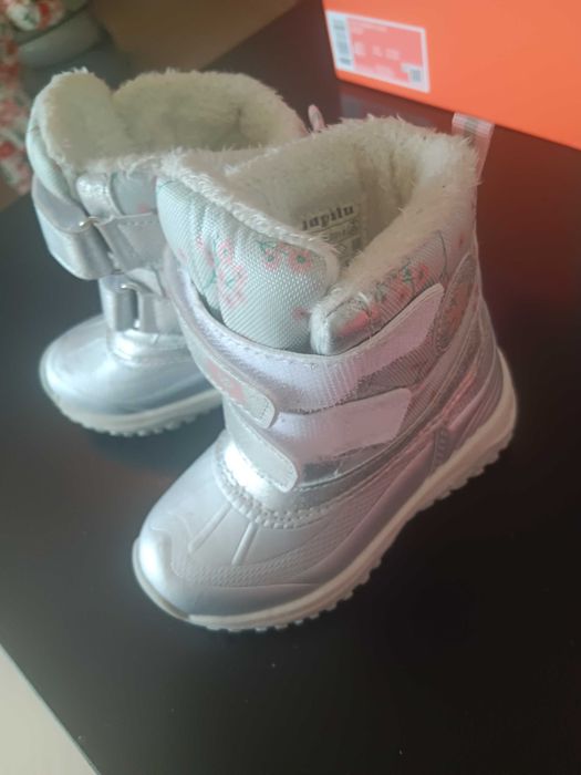 Ботуши 22 номер момиче