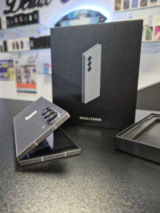 Samsung Z Fold 6 / Silver / DeluxGSM