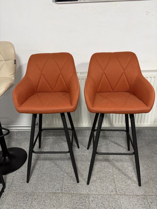 Set 2 scaune portocalii