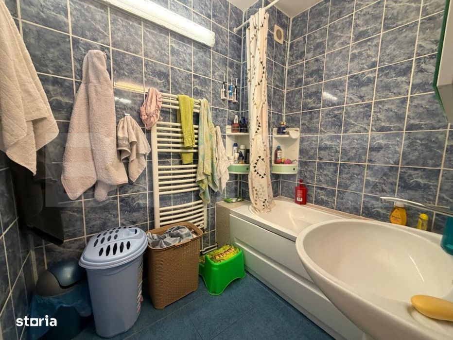 Apartament 4 camere deco, 2 bai, 82 mp, lift nou, parcare primarie zon