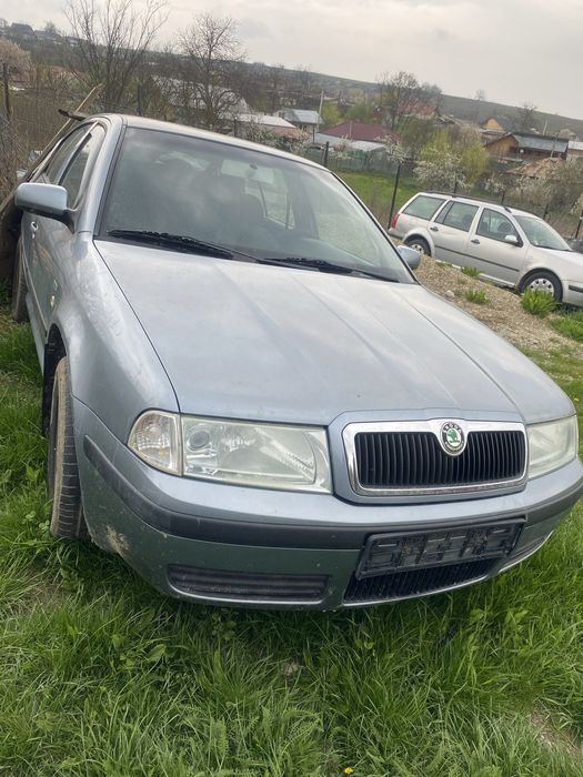 Vând sau dezmembrez ,Skoda Octavia 1, 2004- 1,4 benzina 16 valve