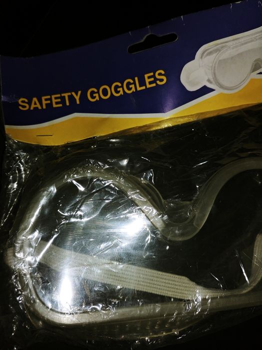 Продаю защитные очки