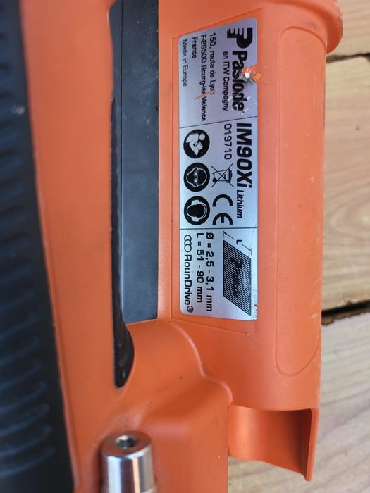 Pistol puscat cuie lemn Paslode  IM90Xi