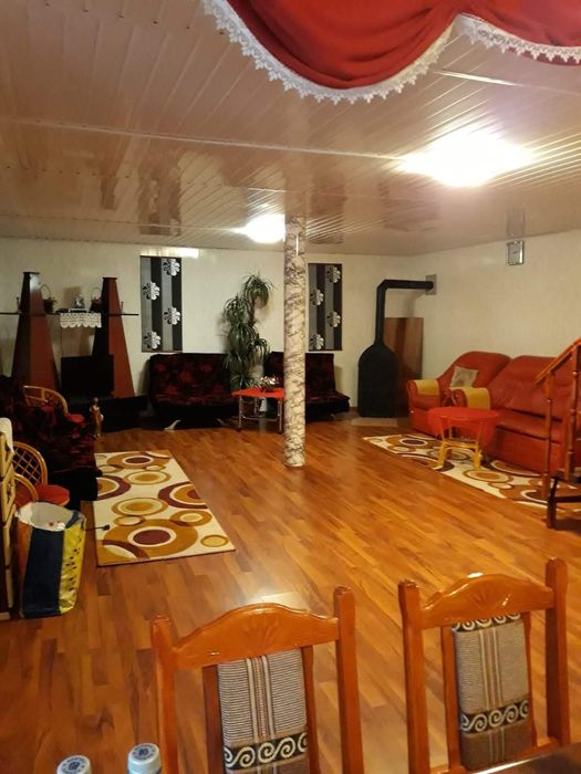 Cabana de vinzare