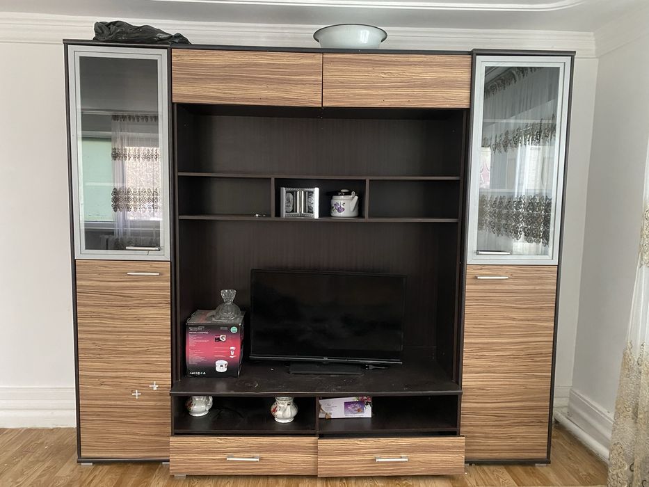 Срочно стенка б/у 12000 тнг