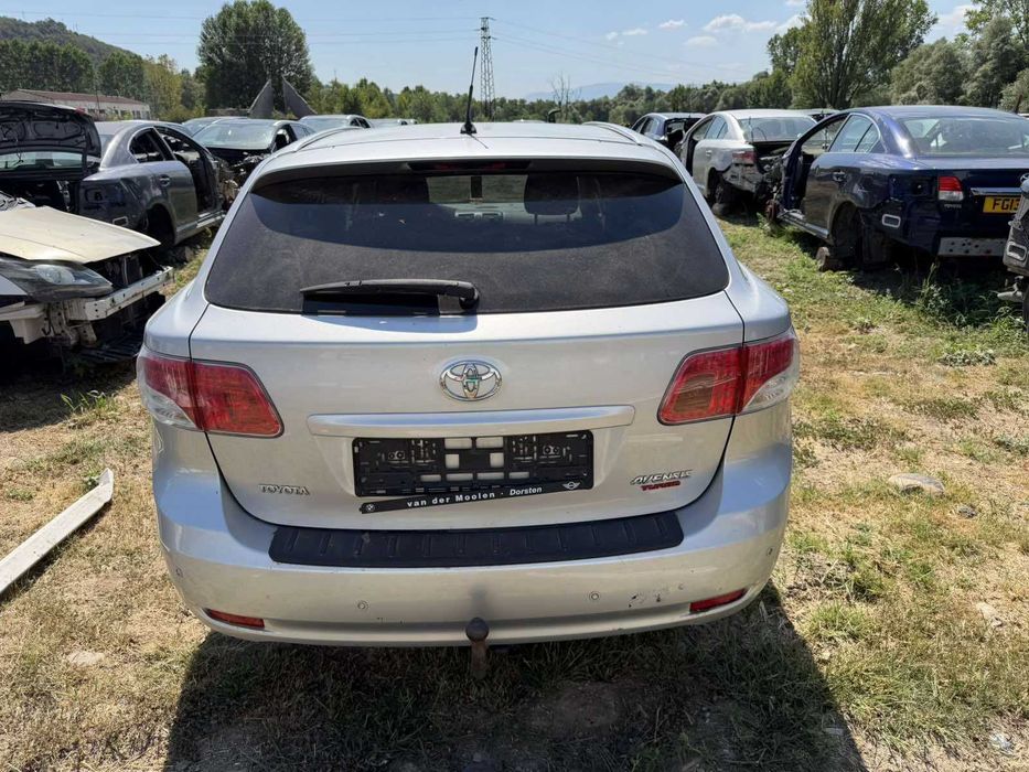 Toyota Avensis 2.2 150 кс 2010 автомат На части