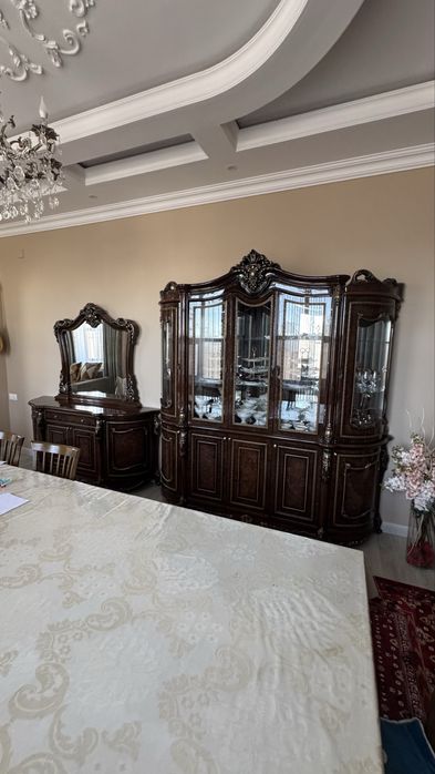 Сервант в гостиную